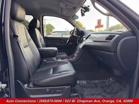 Used 2009 Cadillac Escalade 2WD image 7