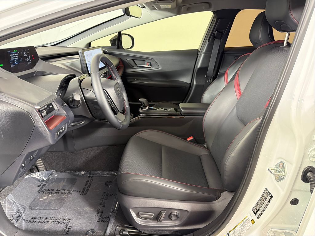 Used 2024 Toyota Prius Prime FWD image 20