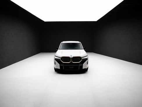 Used 2023 BMW XM AWD/4WD image 88