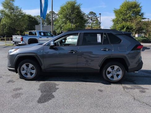 Used 2025 Toyota RAV4 XLE w/ Convenience Package FWD image 6