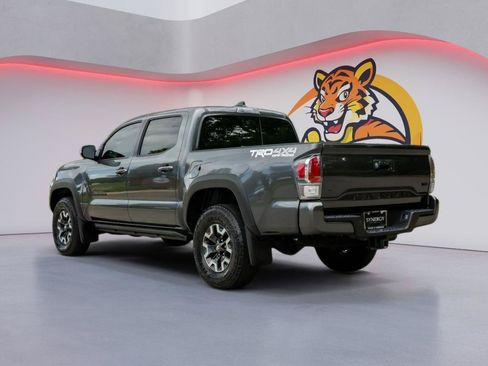 Used 2023 Toyota Tacoma TRD Off-Road w/ Technology Package AWD/4WD image 8