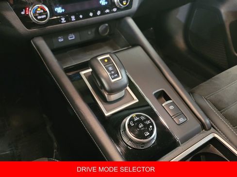 Used 2024 Mitsubishi Outlander SE image 20