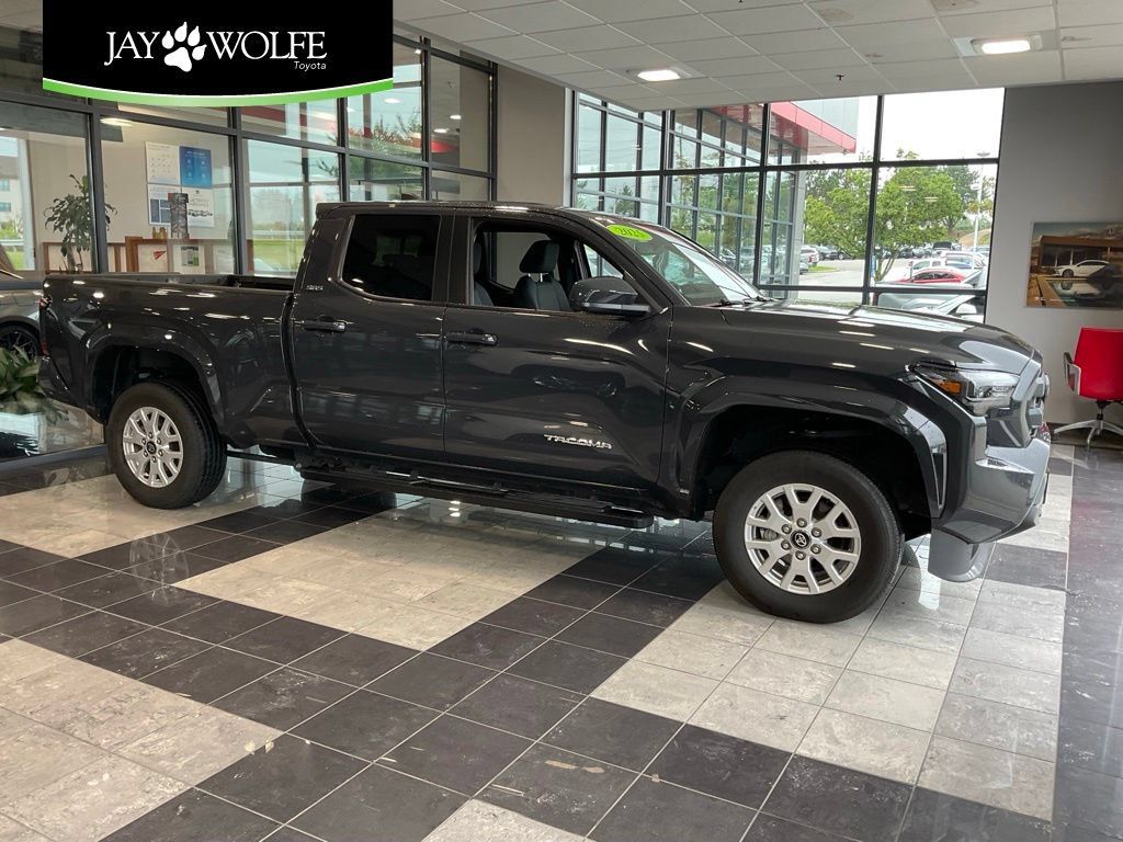 Certified 2025 Toyota Tacoma SR5 AWD/4WD image 1
