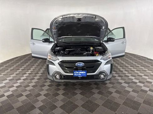 Used 2025 Subaru Outback Onyx Edition AWD/4WD image 14