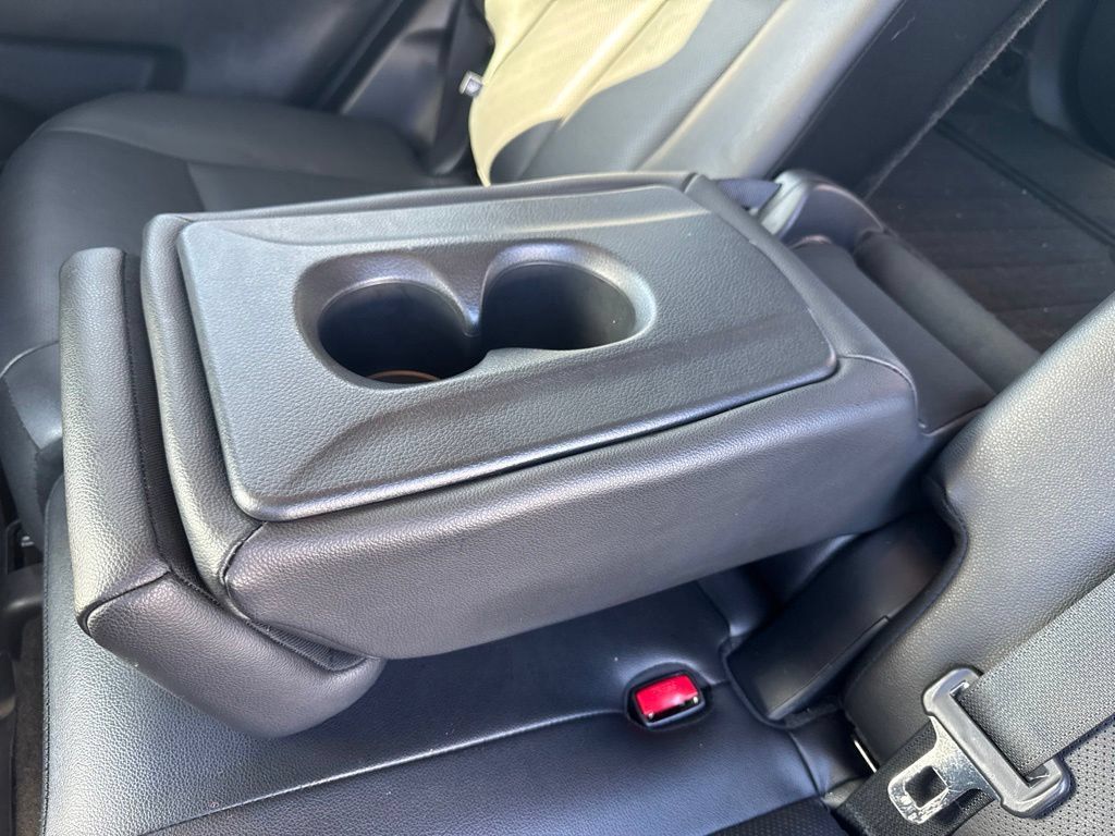 Used 2020 Nissan Rogue SL AWD/4WD image 24