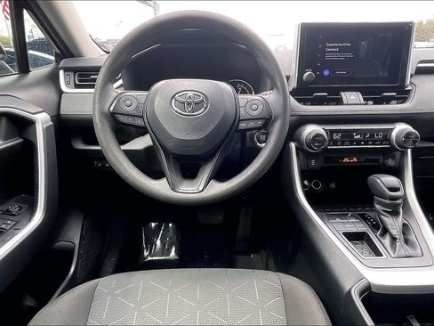 Used 2023 Toyota RAV4 XLE image 6