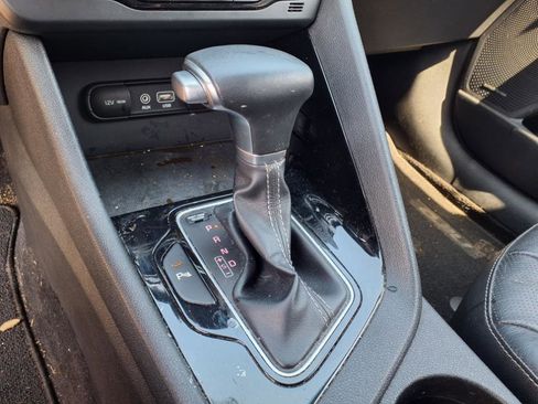 Used 2017 Kia Niro Touring image 14