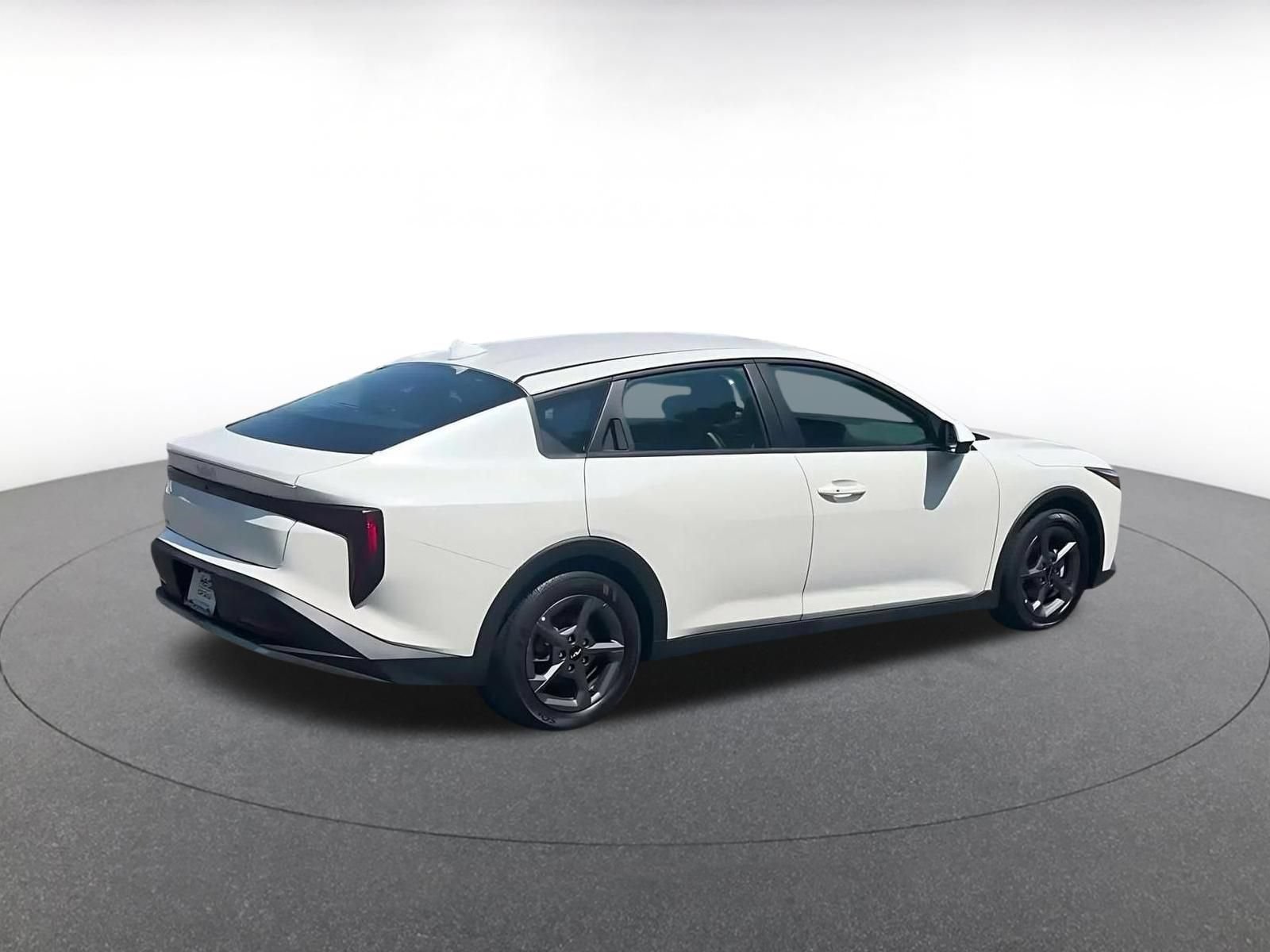 Used 2025 Kia K4 FWD image 14