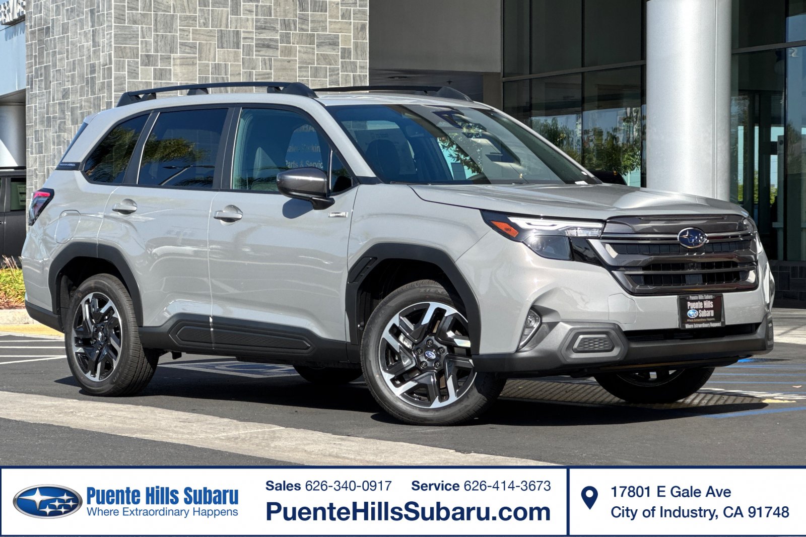 New 2026 Subaru Forester Premium AWD/4WD image 1