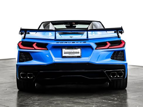 Used 2023 Chevrolet Corvette Stingray Convertible w/ Z51 Performance Package image 5