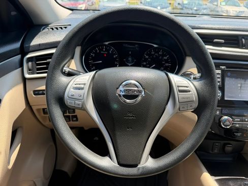Used 2016 Nissan Rogue SV w/ SV Premium Package AWD/4WD image 21