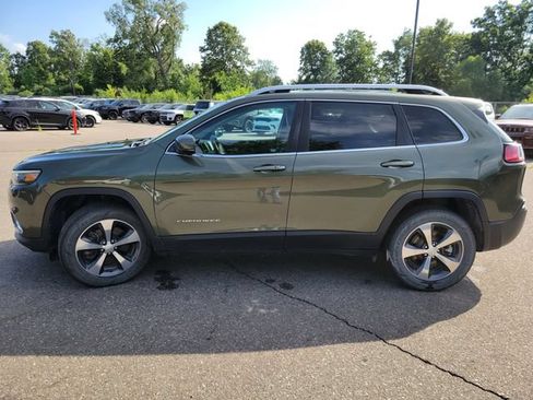 Used 2020 Jeep Cherokee Limited AWD/4WD image 6
