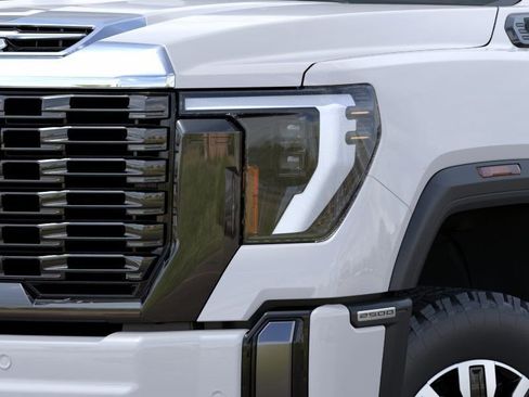 New 2026 GMC Sierra 2500 Denali Ultimate AWD/4WD image 10