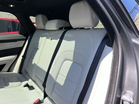 Certified 2026 Jaguar F-PACE R-Dynamic S AWD/4WD image 28