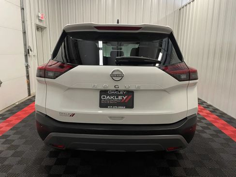 Used 2023 Nissan Rogue S FWD image 3