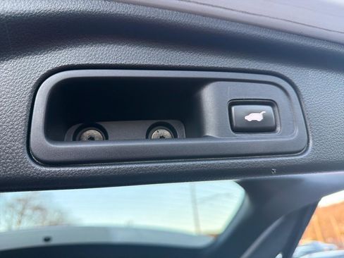 Used 2022 Honda Pilot TrailSport image 10