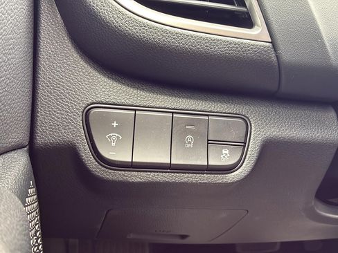 Used 2026 Kia Seltos EX FWD image 25