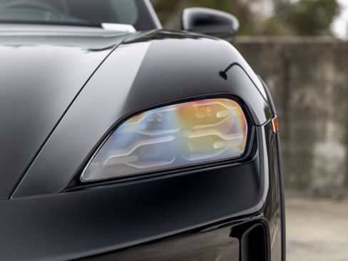 New 2025 Porsche Taycan 4S image 18