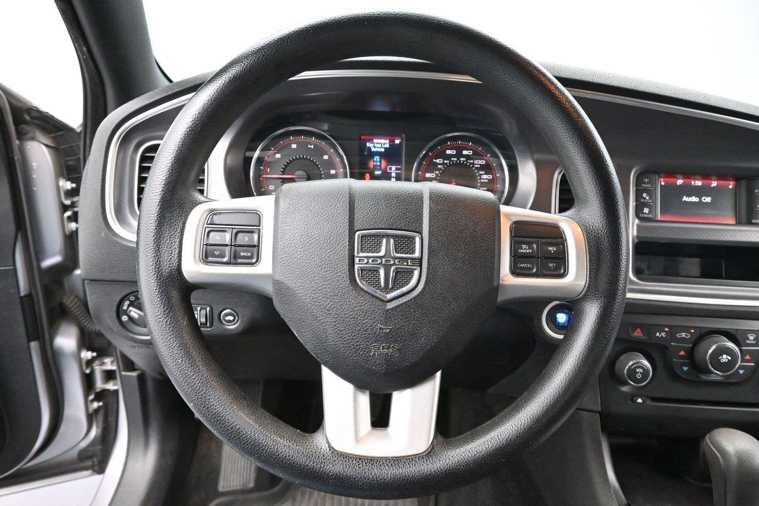 Used 2013 Dodge Charger SE RWD image 14