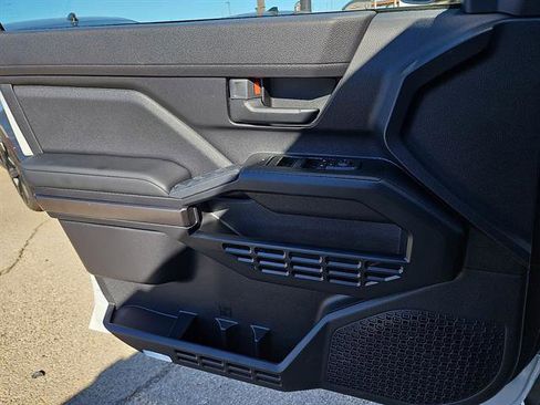 New 2026 Toyota 4Runner SR5 image 10