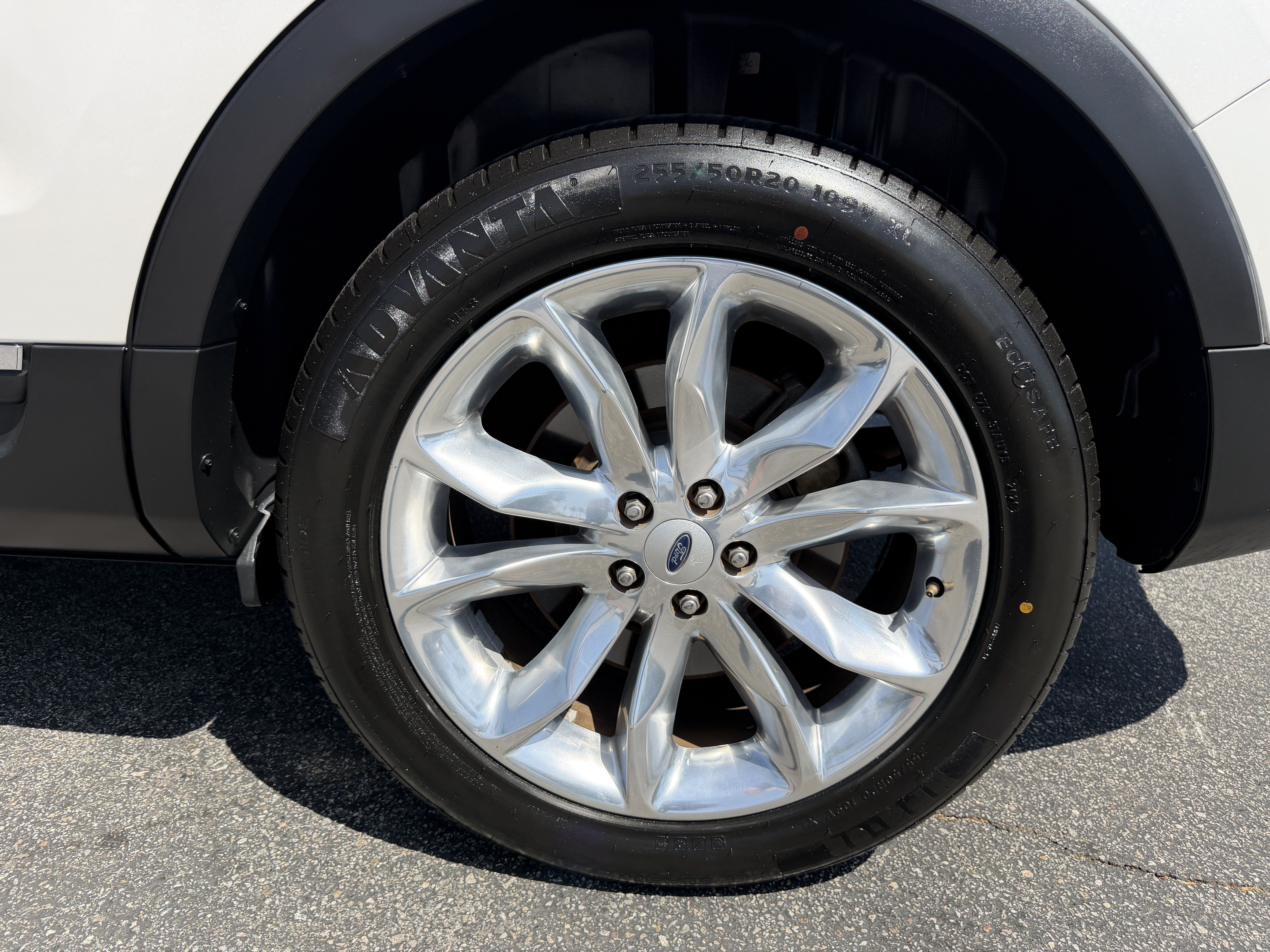 Used 2015 Ford Explorer Limited w/ Equipment Group 301A FWD image 11