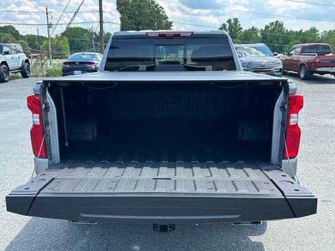Used 2025 Chevrolet Silverado 1500 High Country w/ High Country Premium Package AWD/4WD image 8