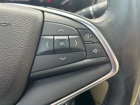 Used 2017 Cadillac XT5 Luxury w/ LPO, Wheel Lock Package image 21