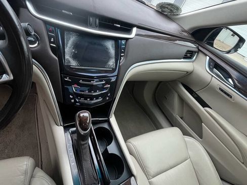 Used 2015 Cadillac XTS Luxury image 29