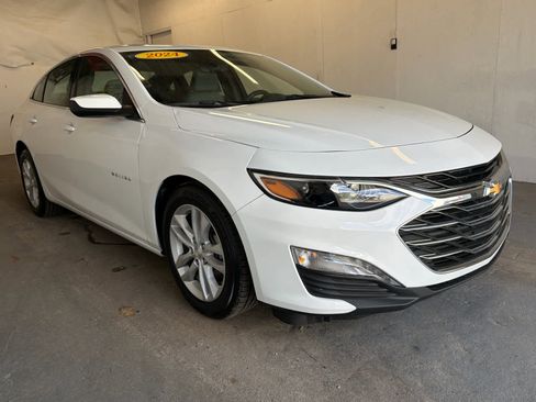Used 2024 Chevrolet Malibu LT image 4