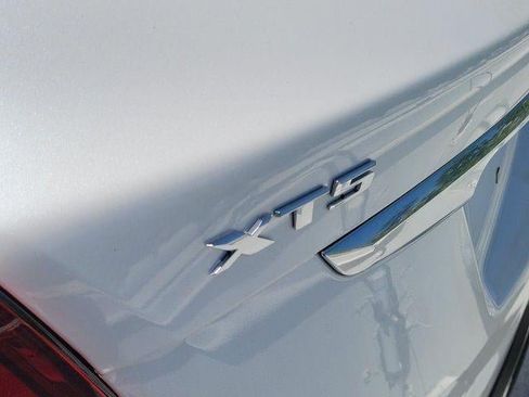 Certified 2023 Cadillac XT5 Luxury FWD image 5