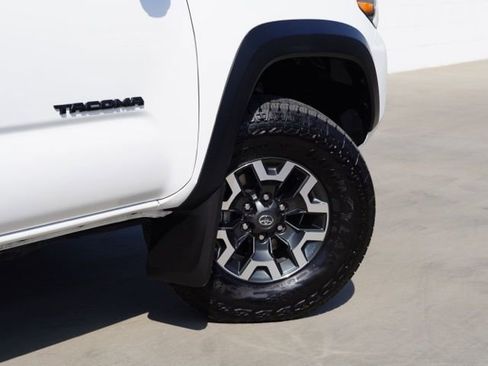 Used 2023 Toyota Tacoma TRD Off-Road w/ Black Out Package (TMS) image 8