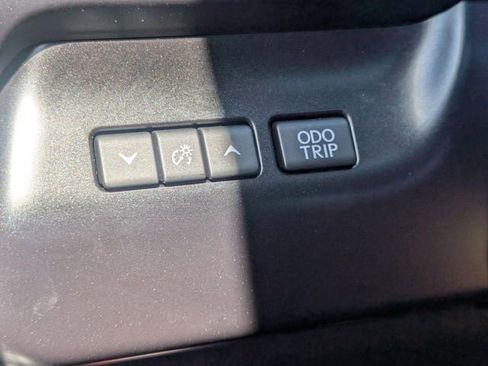 Used 2025 Lexus UX 300h FWD w/ Accessory Package (Z2) image 32