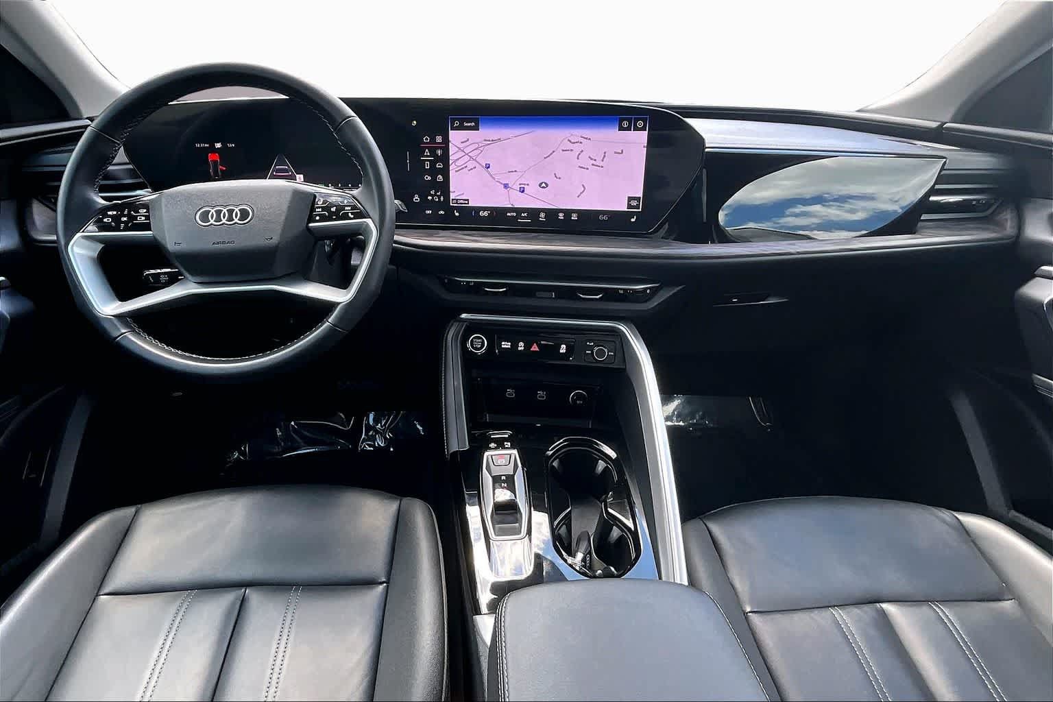 Used 2025 Audi Q5 Premium Plus w/ Premium Plus AWD/4WD image 16