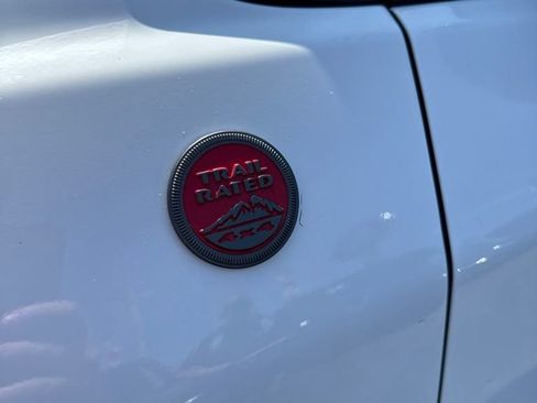 Used 2026 Jeep Compass Trailhawk AWD/4WD image 8