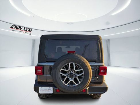 New 2025 Jeep Wrangler Unlimited Sahara w/ Safety Group AWD/4WD image 5