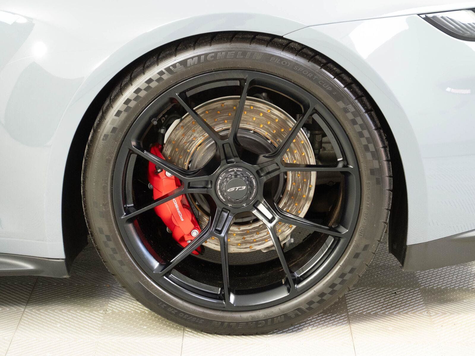 Used 2024 Porsche 911 GT3 RWD image 31