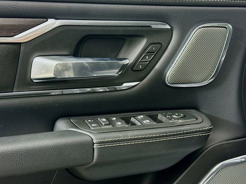 New 2026 RAM 1500 Laramie AWD/4WD image 18
