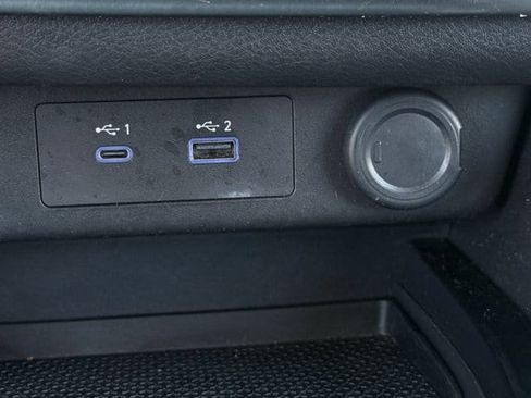 Used 2021 Nissan Rogue SV FWD image 21