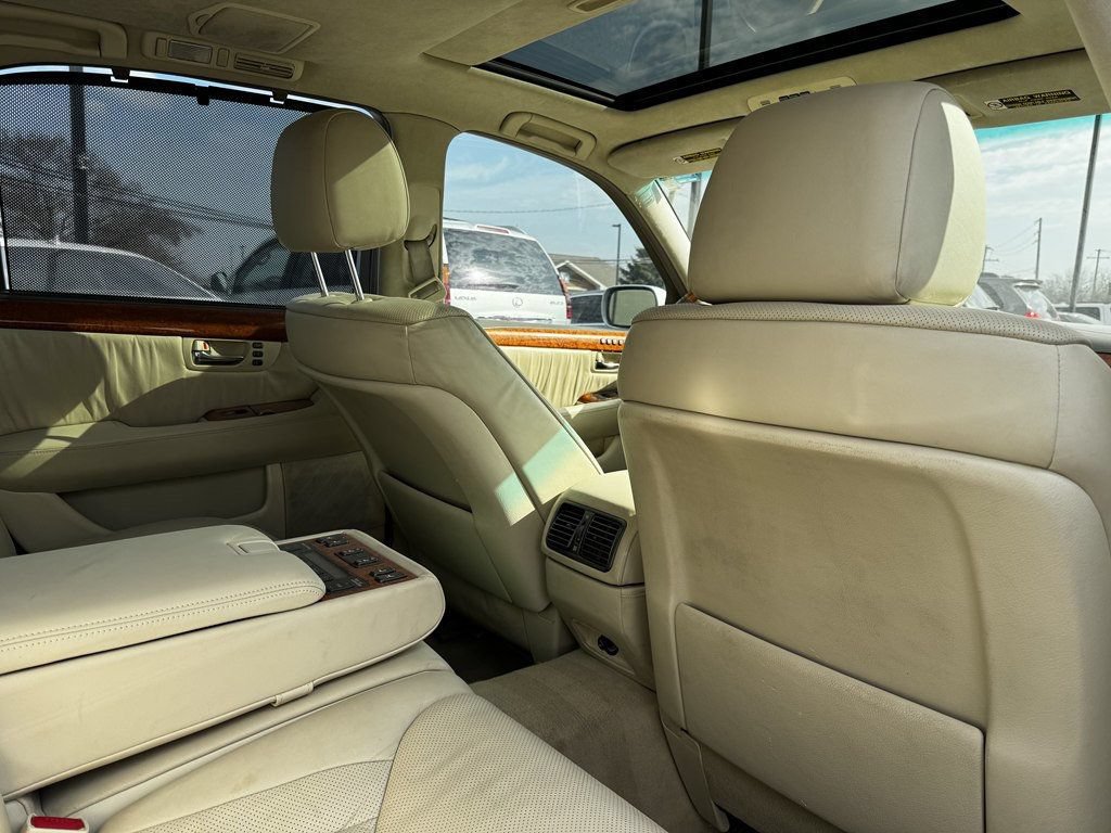 Used 2005 Lexus LS 430 w/ Ultra Luxury Pkg RWD image 17