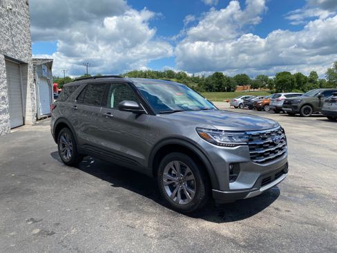 New 2026 Ford Explorer Active w/ Active Comfort Package AWD/4WD image 14