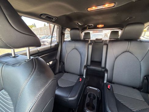 Used 2025 Toyota Highlander XSE AWD/4WD image 43