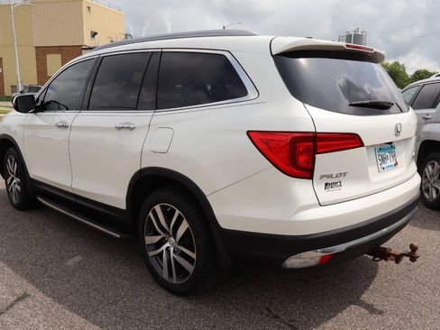 Used 2017 Honda Pilot Elite image 4