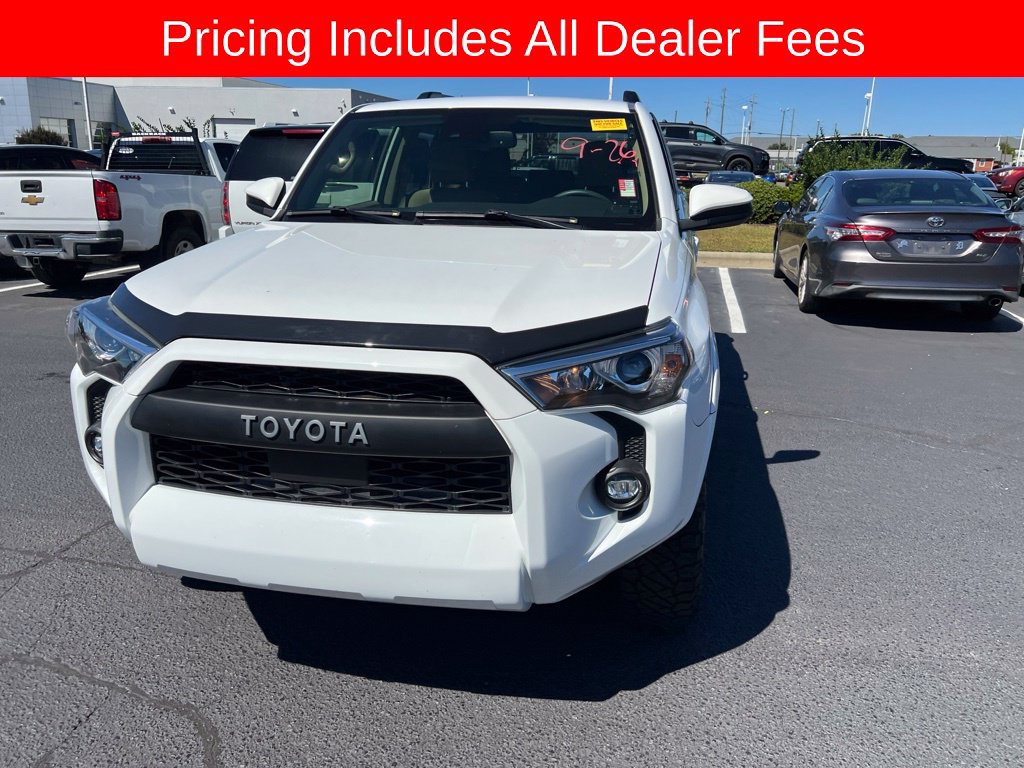 Used 2021 Toyota 4Runner SR5 AWD/4WD image 11