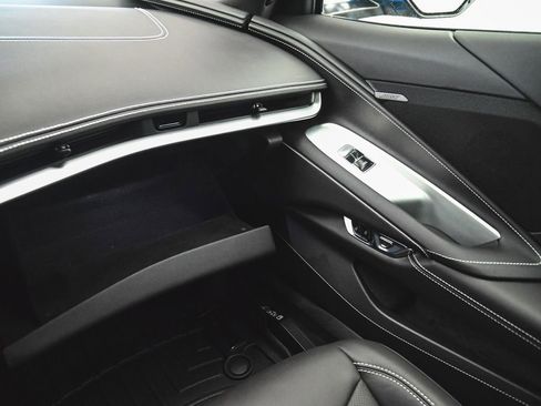 Used 2024 Chevrolet Corvette Stingray Coupe w/ Battery Protection Package image 15