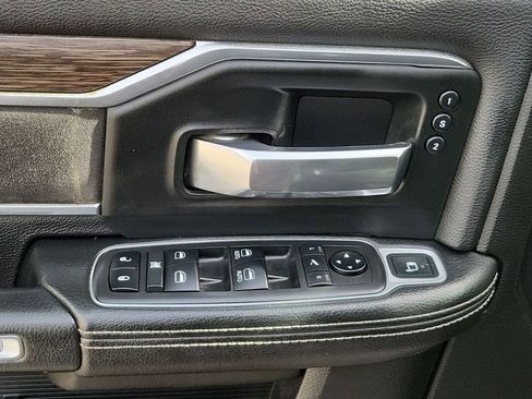 Used 2019 RAM 3500 Laramie image 22