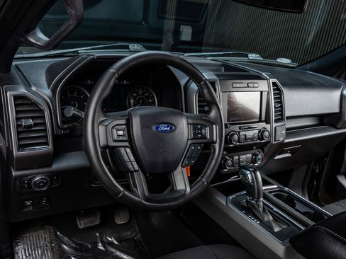Used 2020 Ford F150 XLT w/ Equipment Group 302A Luxury AWD/4WD image 16