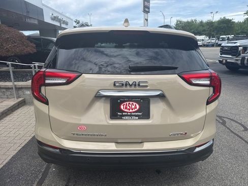 Used 2022 GMC Terrain AT4 w/ Infotainment Package II image 8