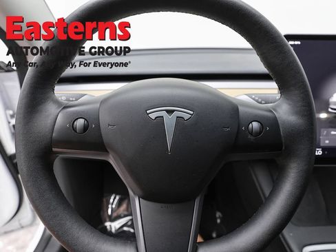 Used 2023 Tesla Model 3 Standard Range RWD image 10
