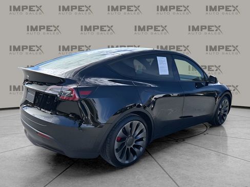 Used 2022 Tesla Model Y Performance image 5
