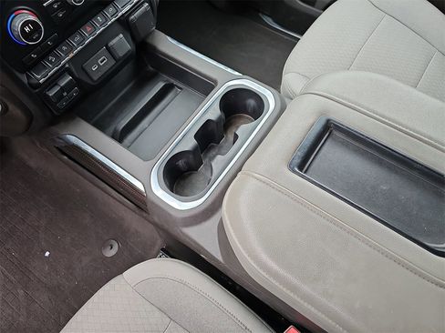 Used 2019 Chevrolet Silverado 1500 RST image 23